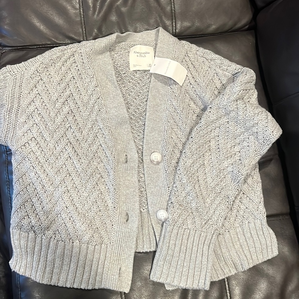 A&f cardigan